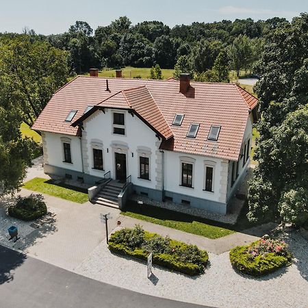 Vadkert Major Hotel Sarvar Bagian luar foto