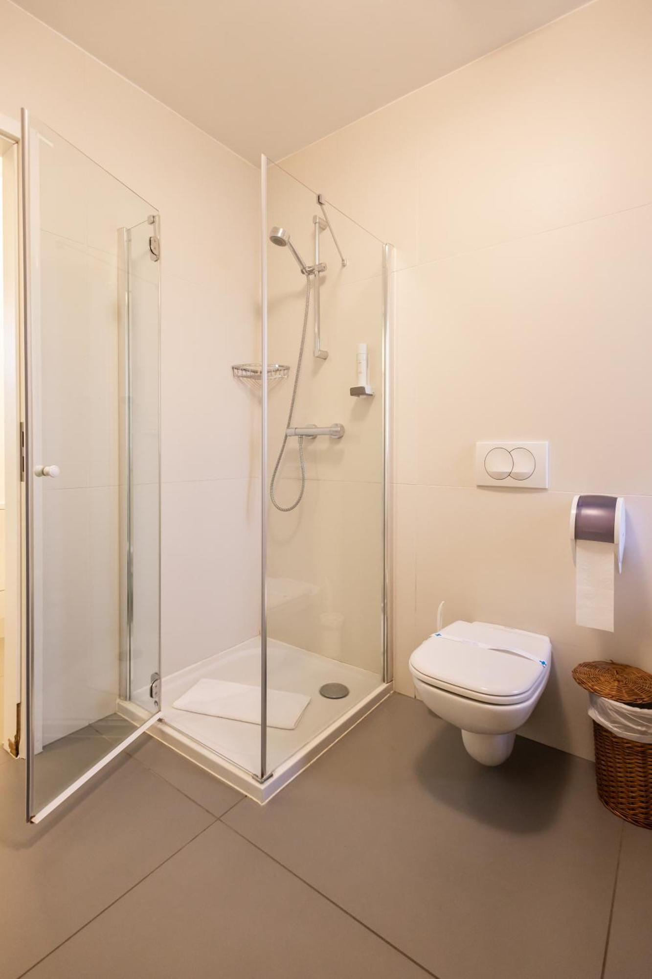 Vadkert Major Hotel Sarvar Bagian luar foto