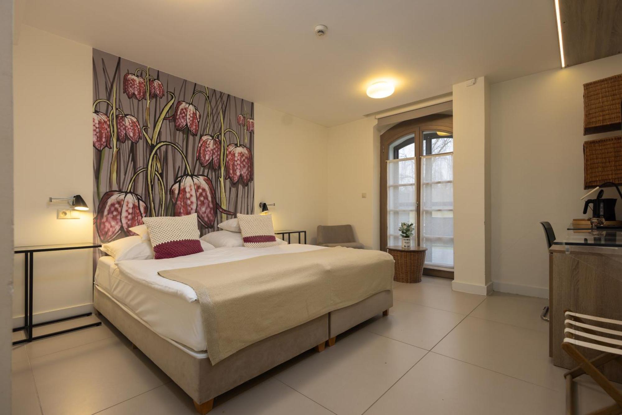 Vadkert Major Hotel Sarvar Bagian luar foto